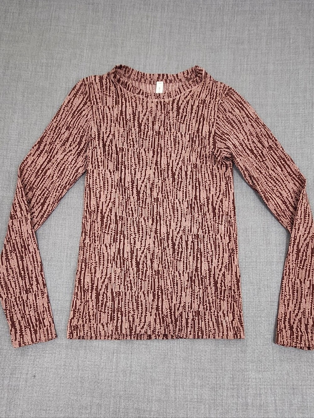 Athleta Flurry Elemental Top Athletic Long Sleeve. XS - Picture 2 of 7
